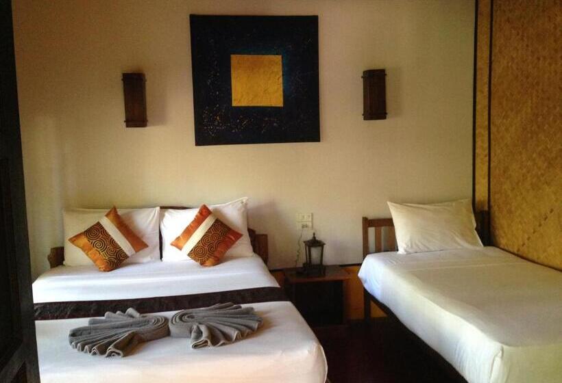 بانگلوی استاندارد, Relax Bay Resort