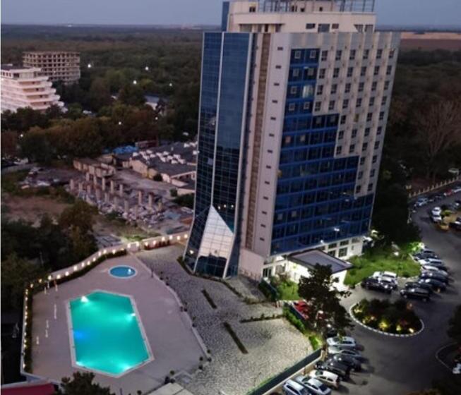 آپارتمان 1 خوابه با چشم‌انداز دریا, Denis Apartament 2 Camere