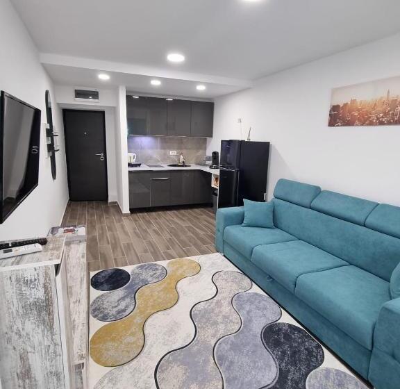 آپارتمان 1 خوابه با چشم‌انداز دریا, Denis Apartament 2 Camere