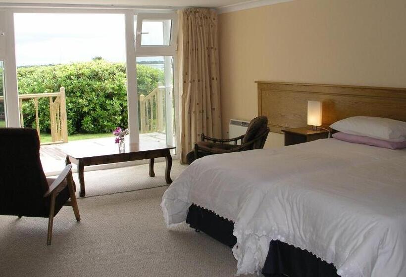 اتاق استاندارد با چشم‌انداز دریاچه, Lakeland Midsummer Lakehouse