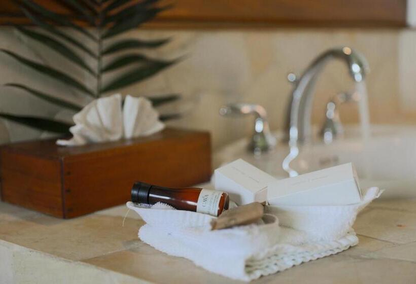 سوییت جونیور, Bolontiku Boutique Hotel & Spa