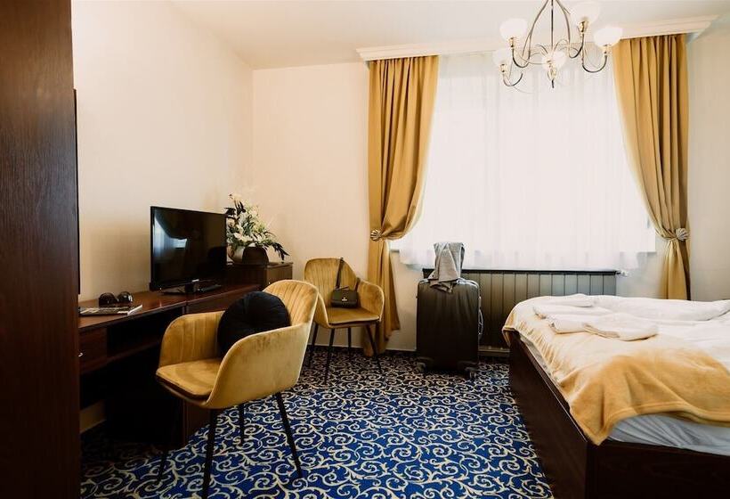 اتاق استاندارد, Korona Pension And Restaurant