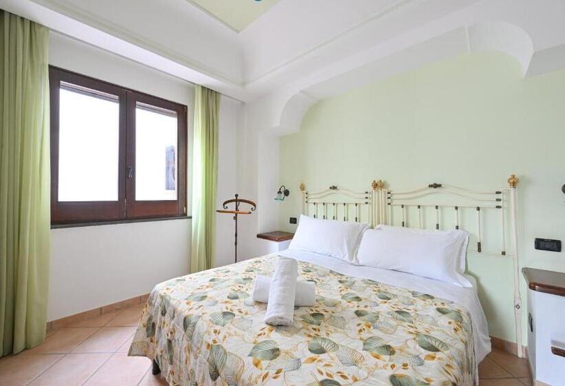 اتاق سوپریور چهار تخته, Tenuta Villa Tara