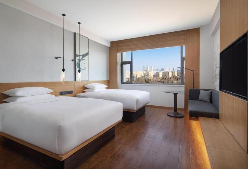Номер Стандарт 2 Двуспальные Кровати, Fairfield By Marriott Baiyin Downtown