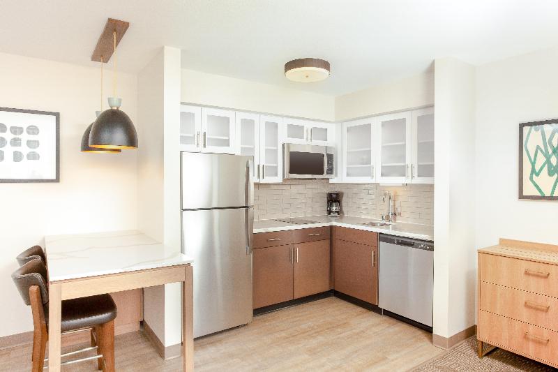 Люкс Адаптированный для Инвалидов, Staybridge Suites   San Bernardino   Loma Linda