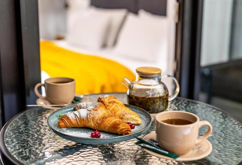 اتاق استاندارد با چشم‌انداز, Wood Hotel Resort & Spa