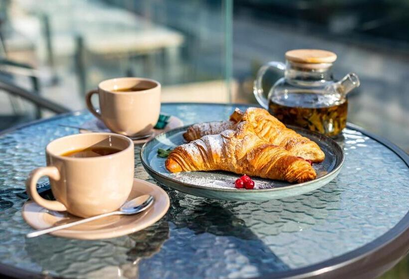 اتاق استاندارد با تراس, Wood Hotel Resort & Spa