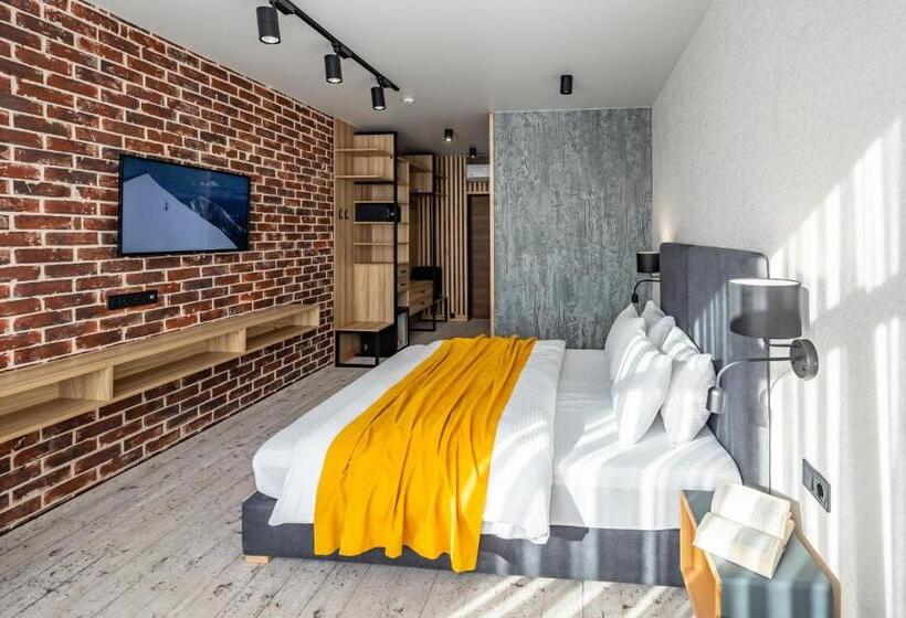اتاق استاندارد با چشم‌انداز کوهستان, Wood Hotel Resort & Spa