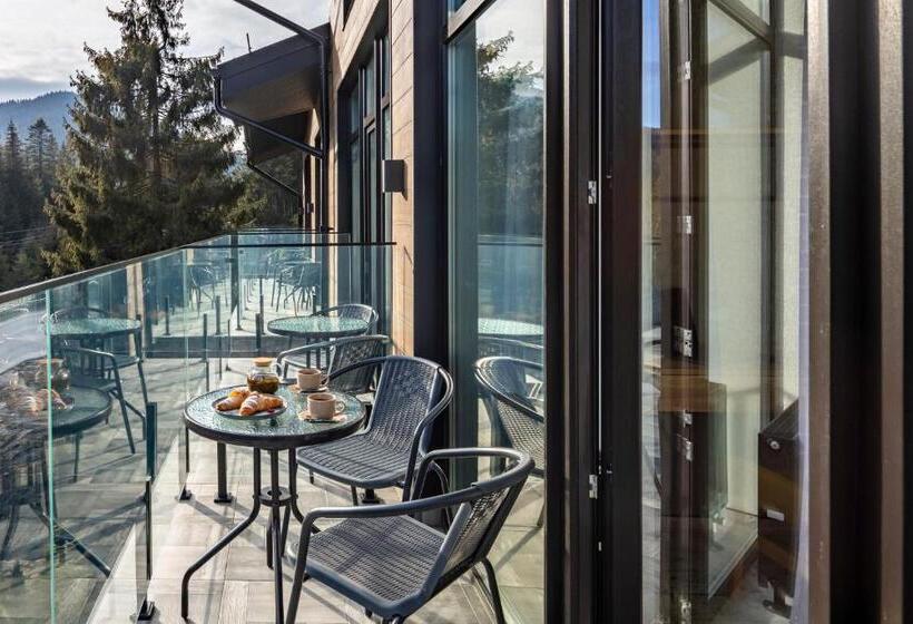 اتاق استاندارد سه تخته با چشم‌انداز, Wood Hotel Resort & Spa