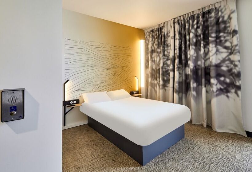 اتاق استاندارد سه نفره, B&b Hotel Argenteuil