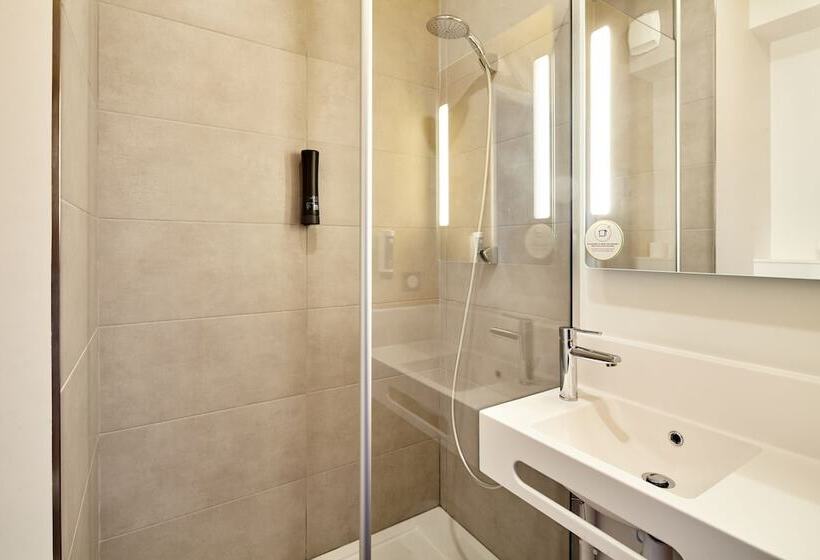 اتاق استاندارد سه نفره, B&b Hotel Argenteuil