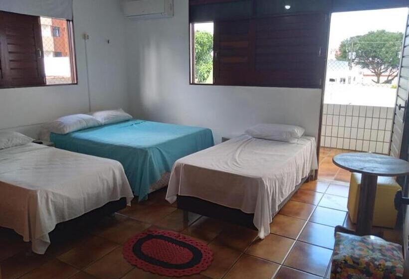 חדר משפחתי, Regiane Beach Pousada Hostel