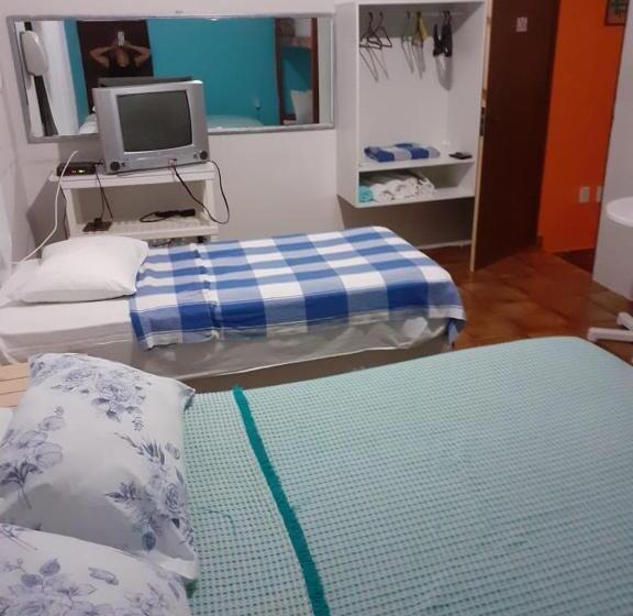 חדר קומפורט לשלושה, Regiane Beach Pousada Hostel