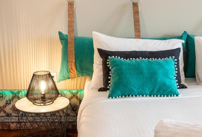 Quarto Estandar, Lx Art Flats | Flat Two