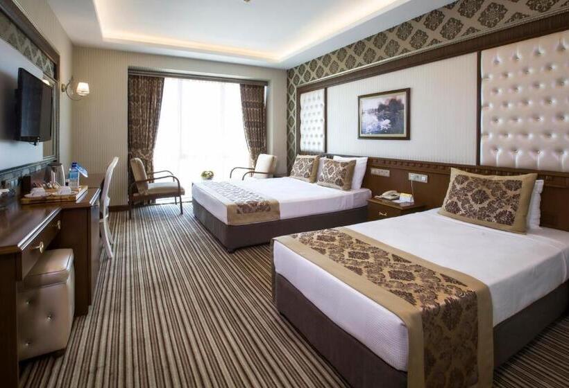 Quarto Estandar, Grand Altuntas