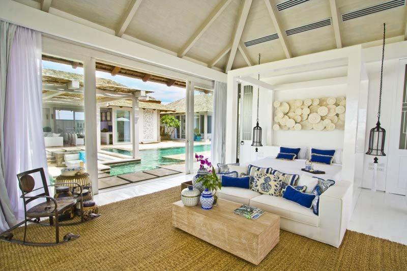 ویلای 4 خوابه, Paradise Island Estate