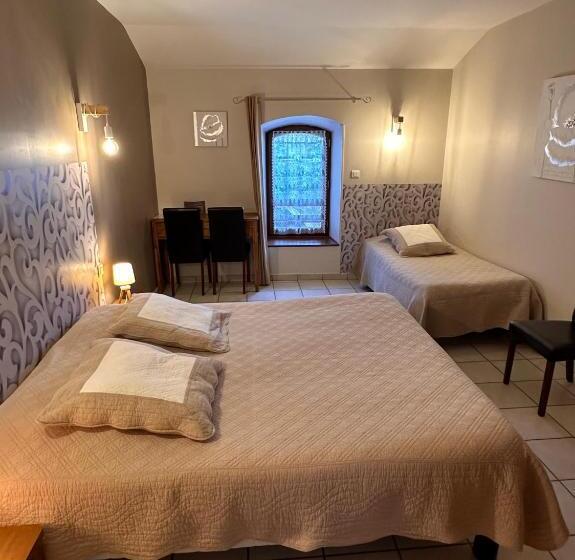 스탠다드 트리플 룸, Chambres D Hôtes Les Clapas