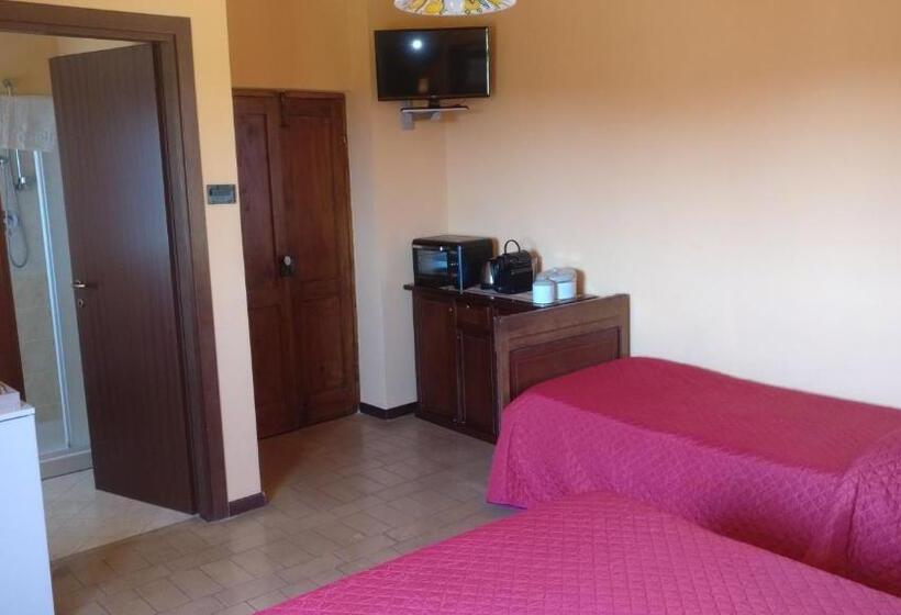 Triple Room Sea View, Punta Aderci Rooms