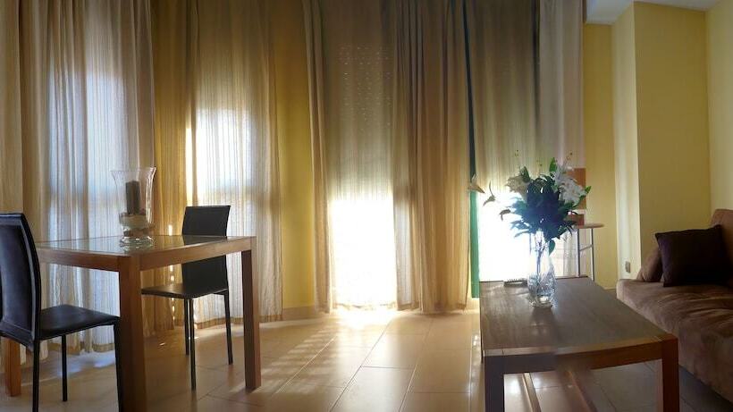 آپارتمان 1 خوابه, Apartamentos Suites Oficentro