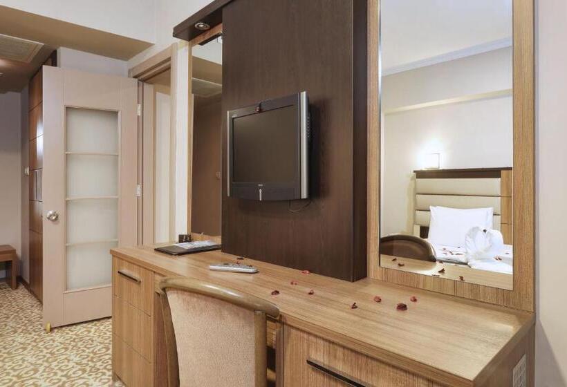 سوییت خانوادگی, New Balturk Hotel Izmit
