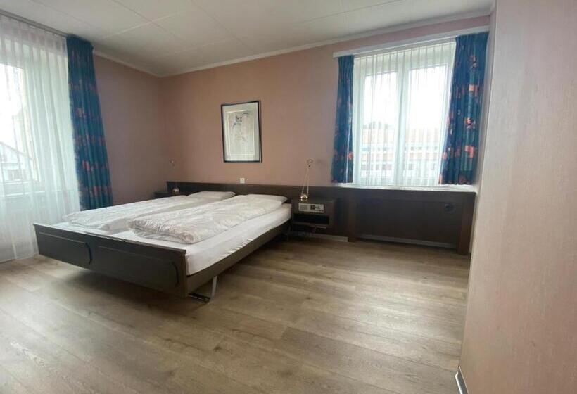 Quarto Estandar, Hôtel De La Gare