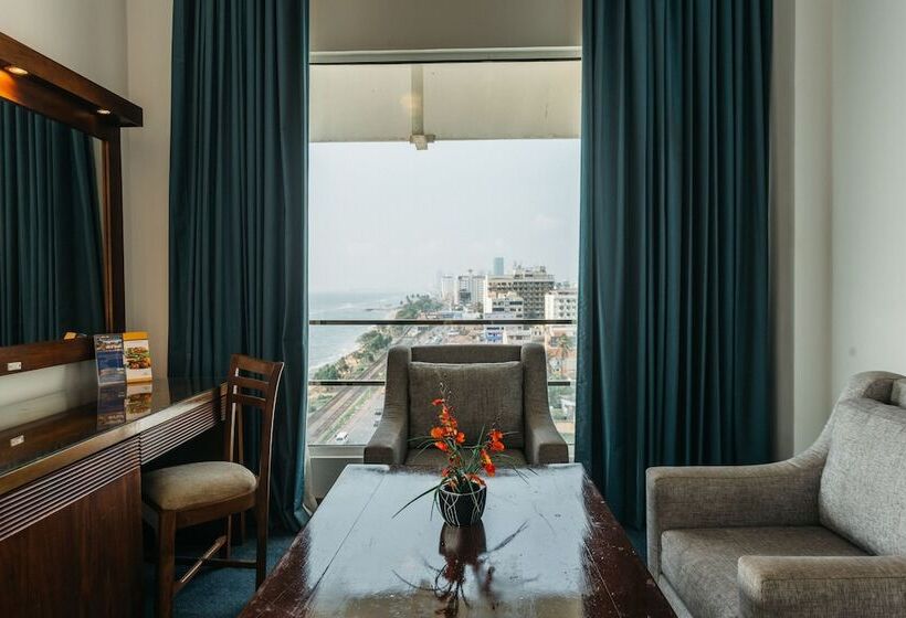 اتاق سه نفره دلوکس با چشم‌انداز دریا, Mirage  Colombo