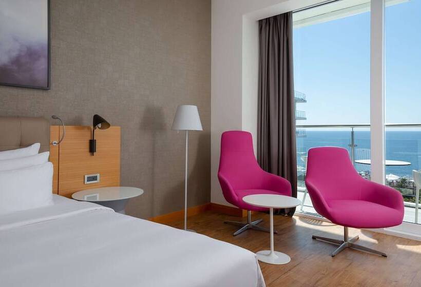 Номер Executive, Radisson Collection Paradise Resort And Spa, Sochi