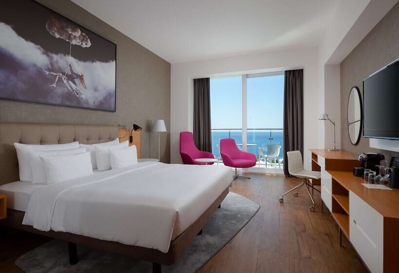 Номер Executive Вид на Море, Radisson Collection Paradise Resort And Spa, Sochi