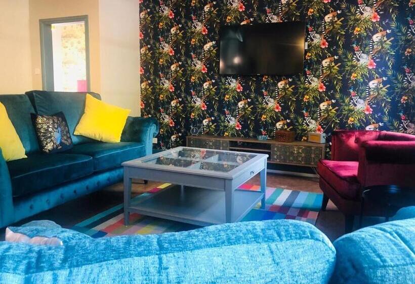 Семейные Апартаменты, Oddfellows Chester Hotel & Apartments
