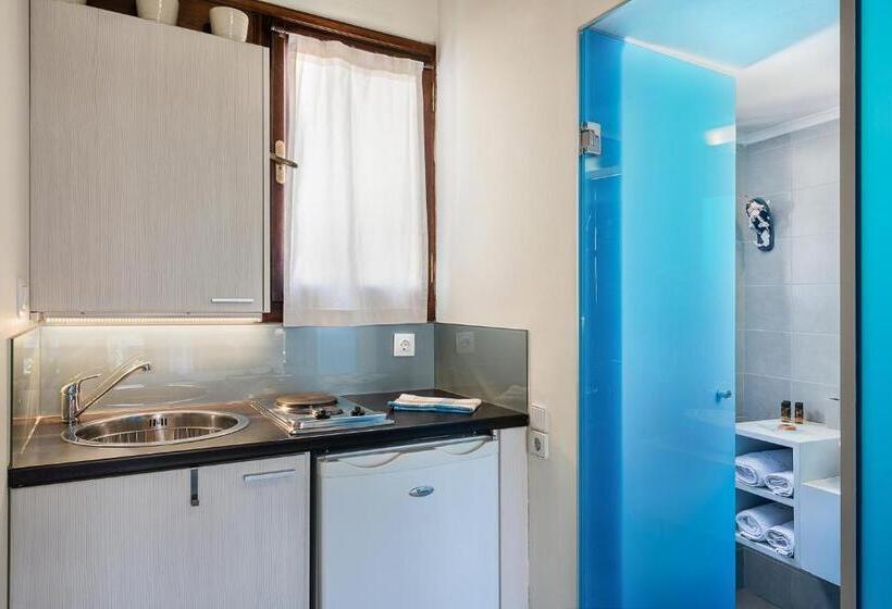 Студио Стандарт Боковой Вид на Море, Magia Apartments
