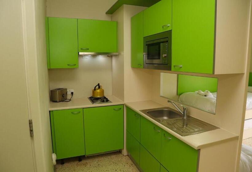 اتاق سوپریور یک تخته, Nsts Campus Residence And Hostel
