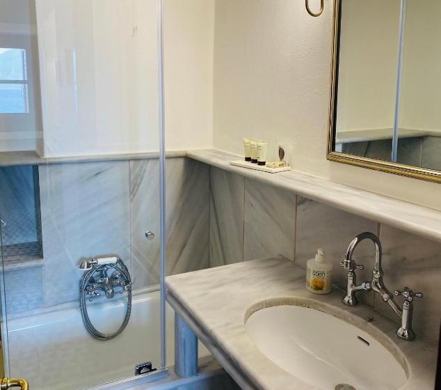 آپارتمان 1 خوابه با چشم‌انداز دریا, Palazzo Arhontiko Apartments