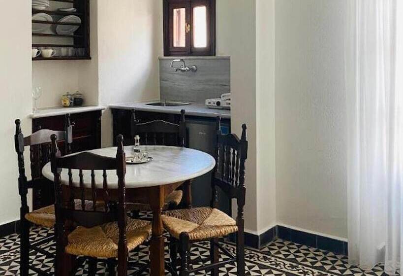 آپارتمان 1 خوابه با چشم‌انداز دریا, Palazzo Arhontiko Apartments