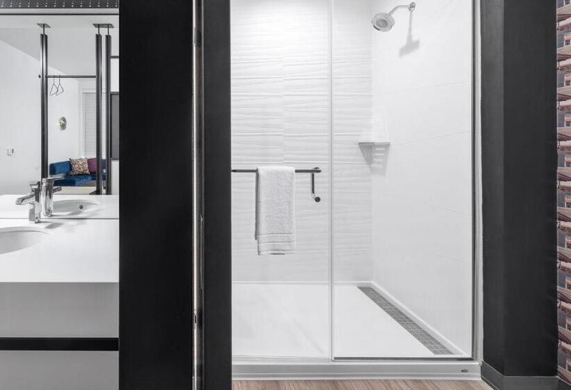 Номер Стандарт Кровать Кинг Адаптированный для Инвалидов, Aloft Oklahoma City Quail Springs