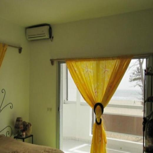 اتاق لوکس با بالکن و چشم‌انداز دریا, Eden Beach Saint Louis