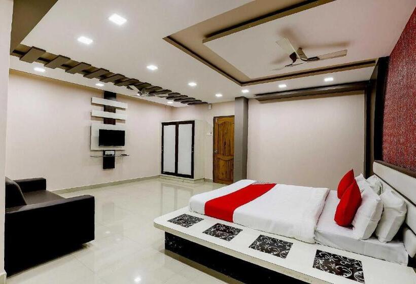 اتاق استاندارد, Collection O Shree Dhoramnath