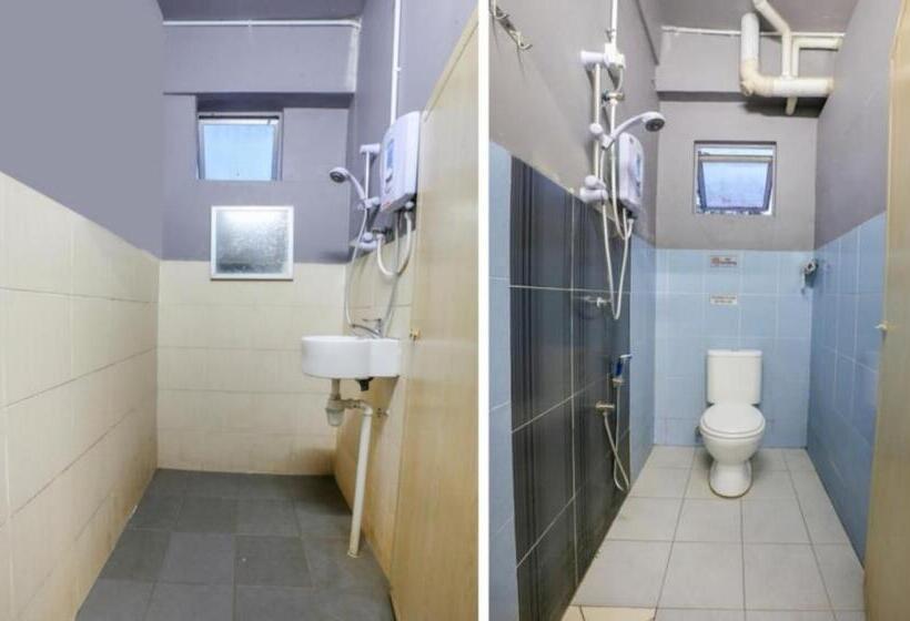 Кровать в Общей Комнате, Spot On 90449 Bed Station Guest House Dormitory