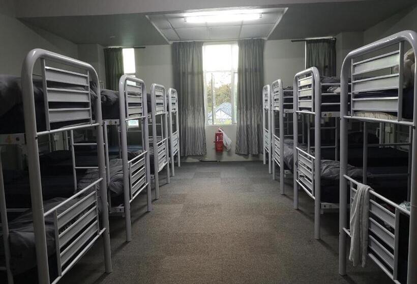 Кровать в Общей Комнате, Spot On 90449 Bed Station Guest House Dormitory