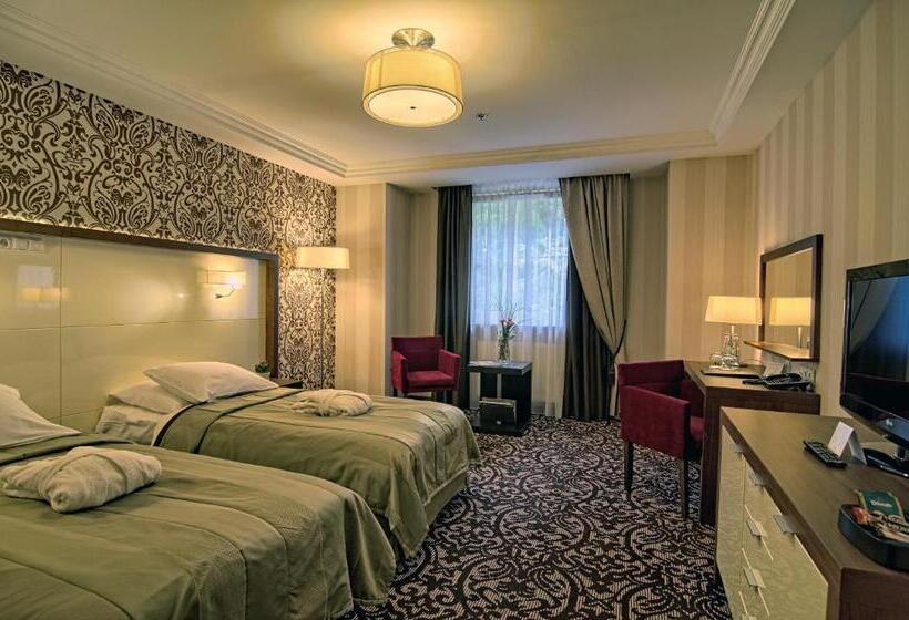 Классический Номер, Czarny Potok Resort Spa & Conference