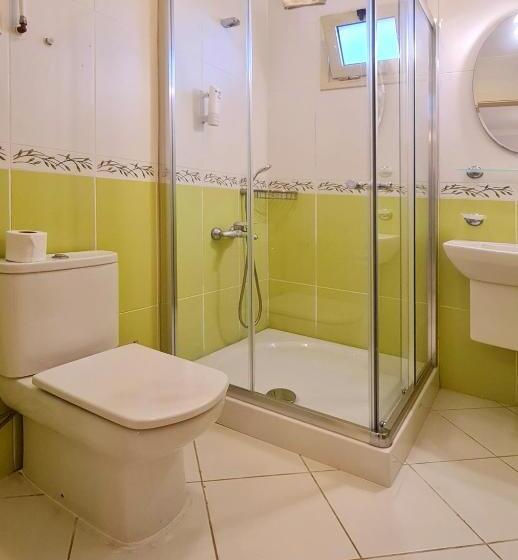 سوییت جونیور, Kamer Exclusive Hotel & Suites
