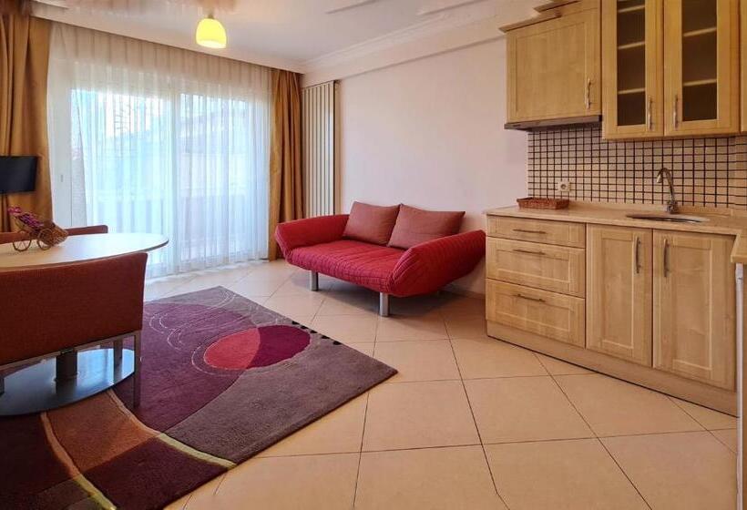 سوییت لوکس, Kamer Exclusive Hotel & Suites
