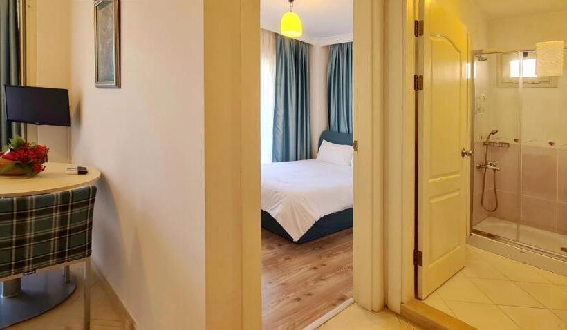 سوییت لوکس, Kamer Exclusive Hotel & Suites