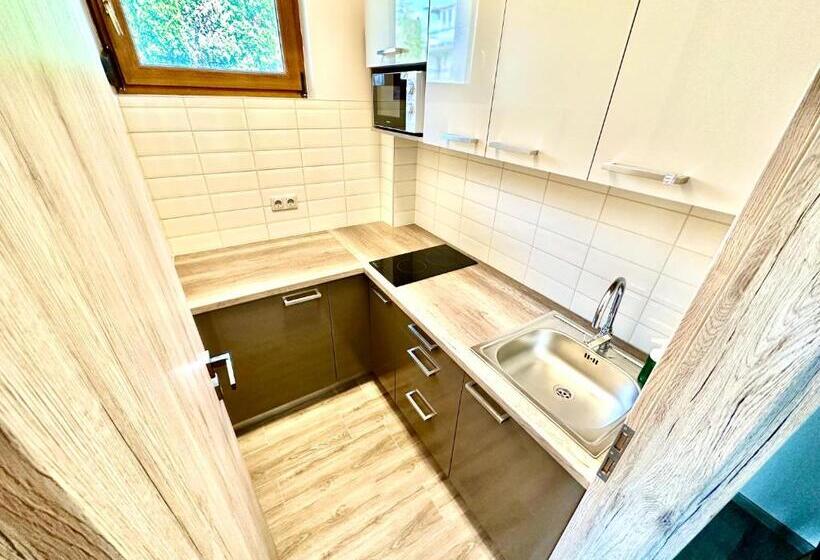 آپارتمان 1 خوابه, Unio Vendégház 3