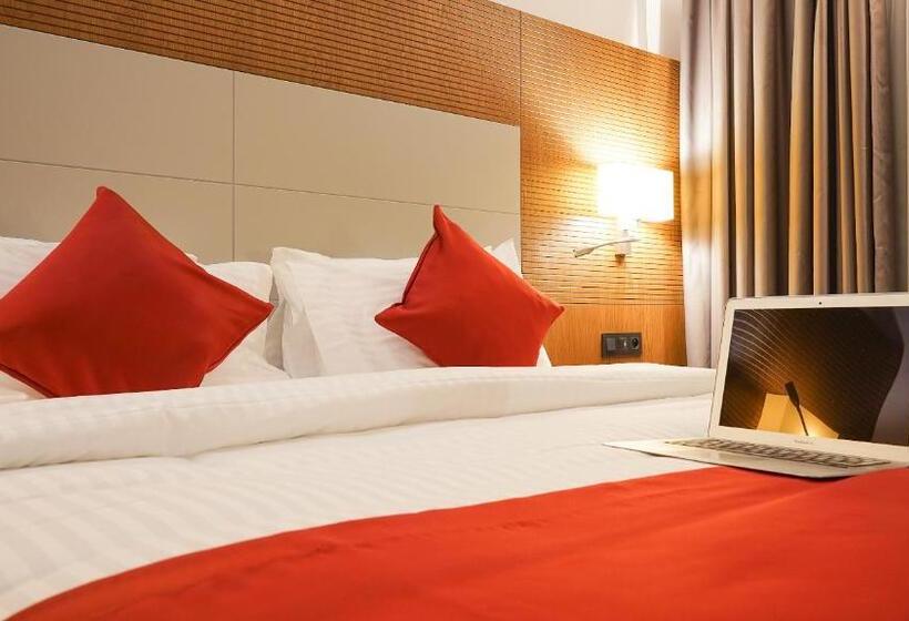 آپارتمان 2 خوابه, Star Land Hotel Bastos