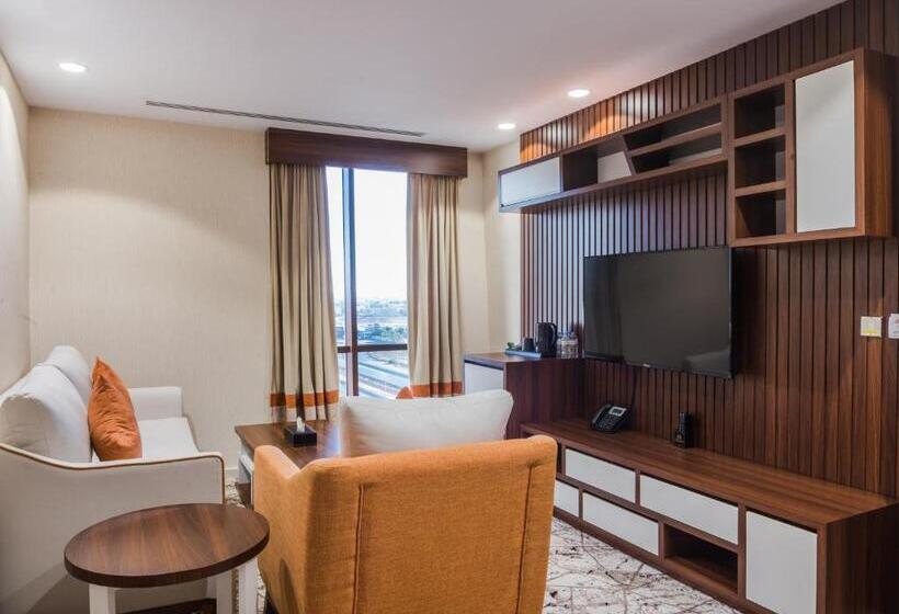 Family Suite, Tulip Plaza