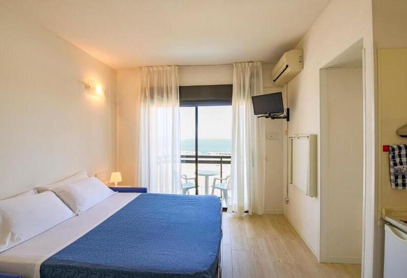 إستوديو قياسى مطل على البحر, Rex Residence