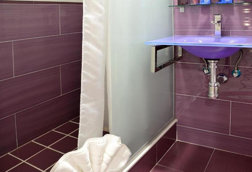 اتاق عادی, Hostal Alexis Madrid