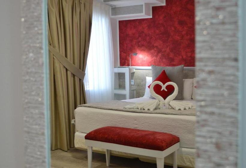 سوییت سوپریور, Hostal Alexis Madrid