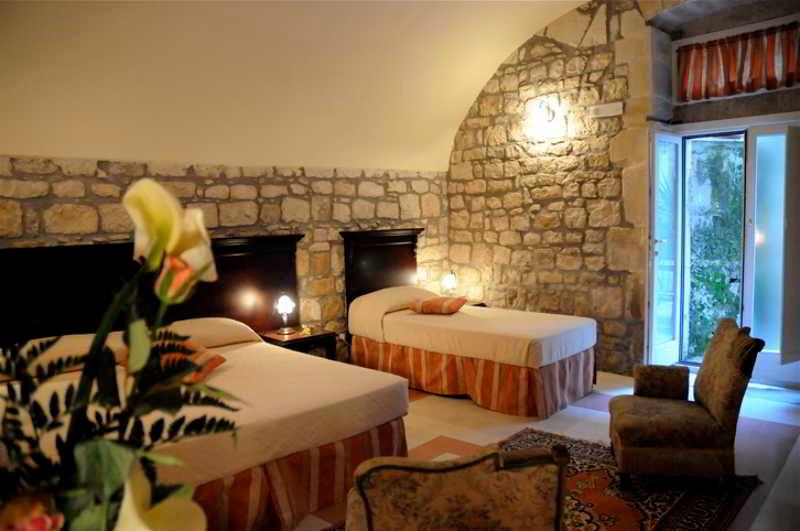 اتاق استاندارد سه نفره, Palazzo Il Cavaliere B&b De Charme