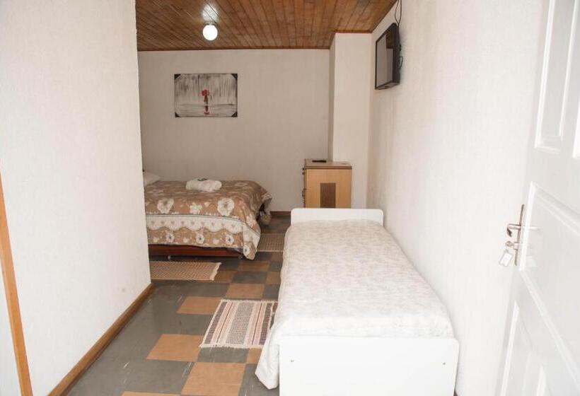 Suíte Familiar, Pousada Fm Premium   Vila Capivari